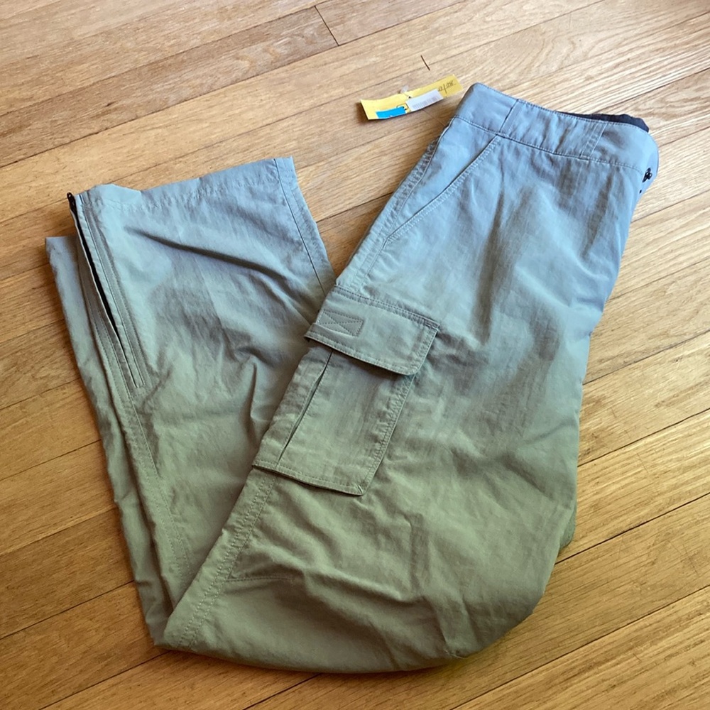 EMS boys nylon/spandex lightweight cargo pants. Adjustable waist, zippered cuffs
